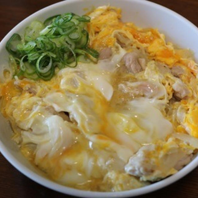 ちょっと贅沢な「せせり親子丼」