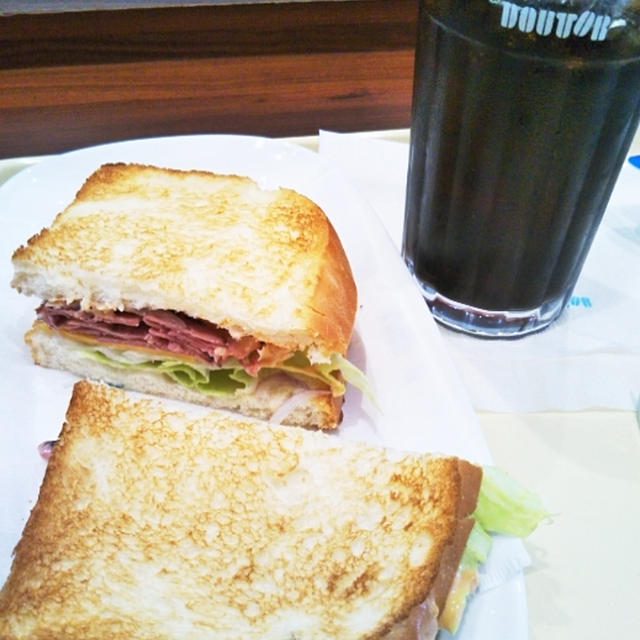 モーニング☆安定のドトールでアイスコーヒー