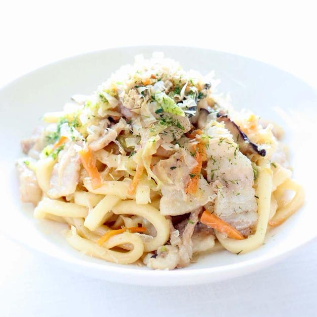 忙しい時に凄〜く助かる♪【Bistro焼きうどん（豚ネギ）】