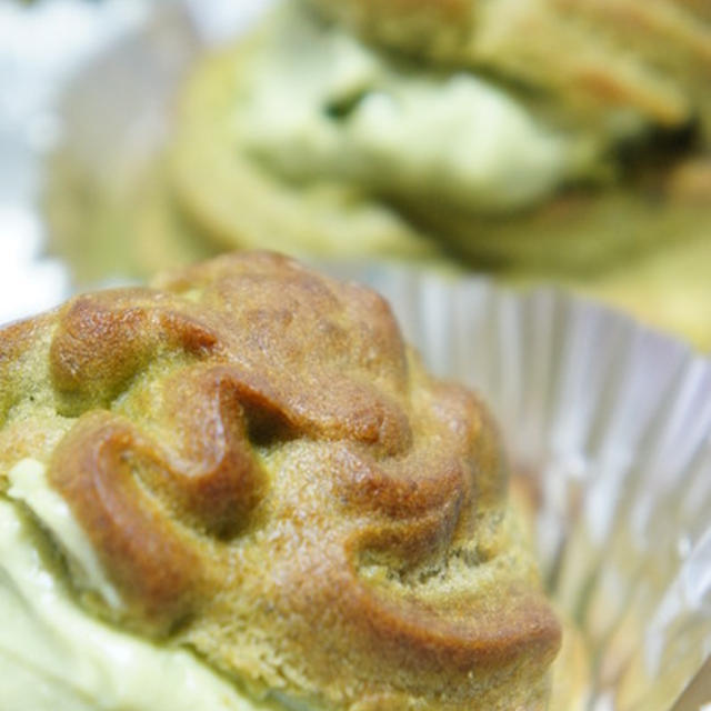 抹茶シュークリーム