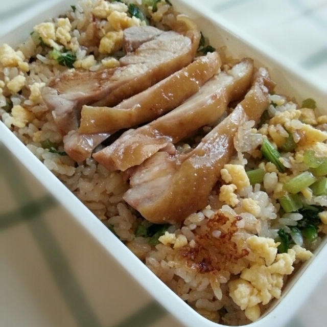 パパ弁(ﾌﾗｲﾊﾟﾝで鶏照り焼きの三色ご飯弁当・韓国風しょうが焼き)