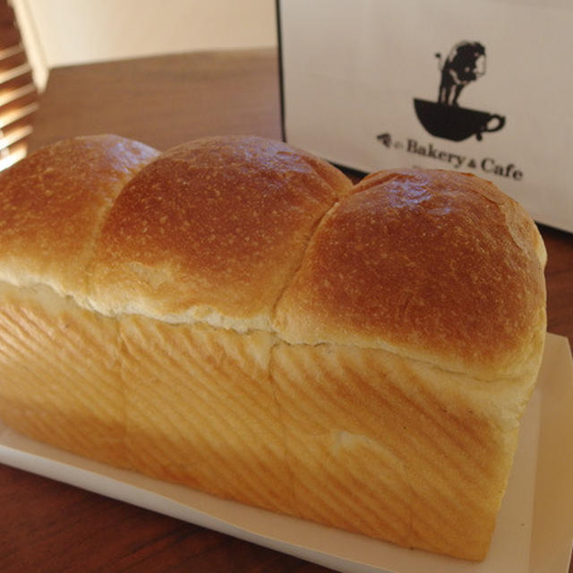 山型の食パン／俺のBakery＆Cafe＠恵比寿