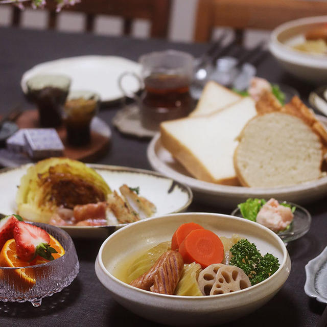 【献立】ポトフと、キャベツのステーキと、美味しいパンなど。～素敵な帽子と誕生日プレゼント～