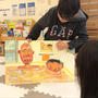 図書館で読書です！