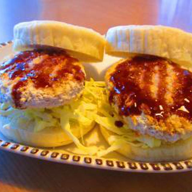 愛媛の大地でﾐﾙｸﾊﾟﾝ♪ｶﾚｰｺﾛｯｹｻﾝﾄﾞ♪ﾎﾟﾃﾄｻﾗﾀﾞｻﾝﾄﾞ♪甘いｻﾝﾄﾞ～♪