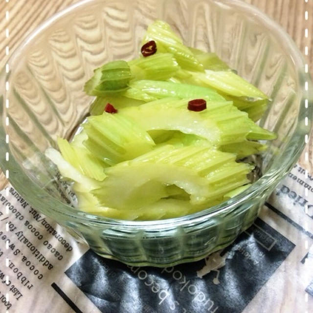 【野菜ひとつでベジつま】セロリのらっきょう酢漬け