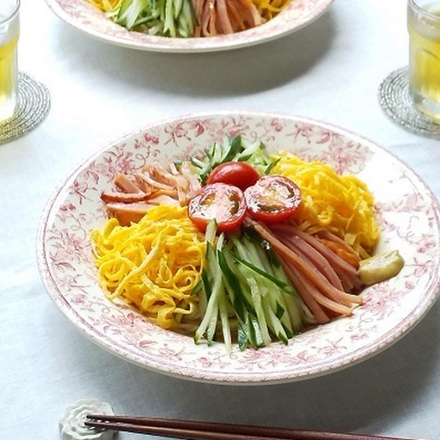冷やし中華はじめました♪