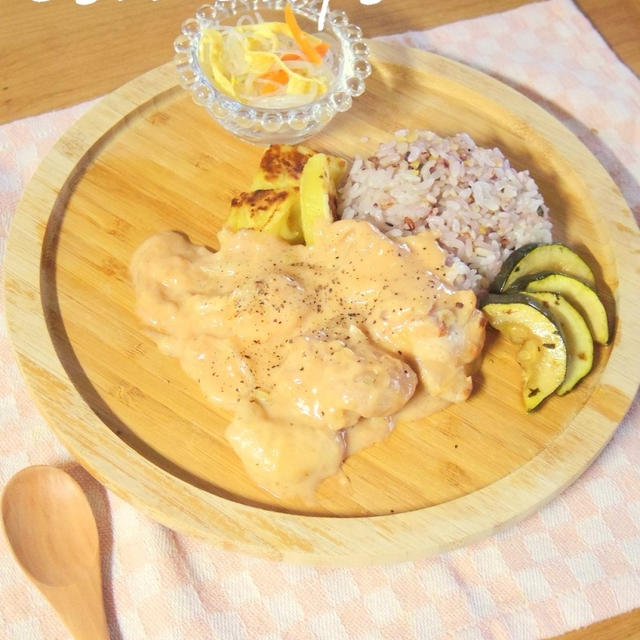 鶏肉のトマトクリーム煮