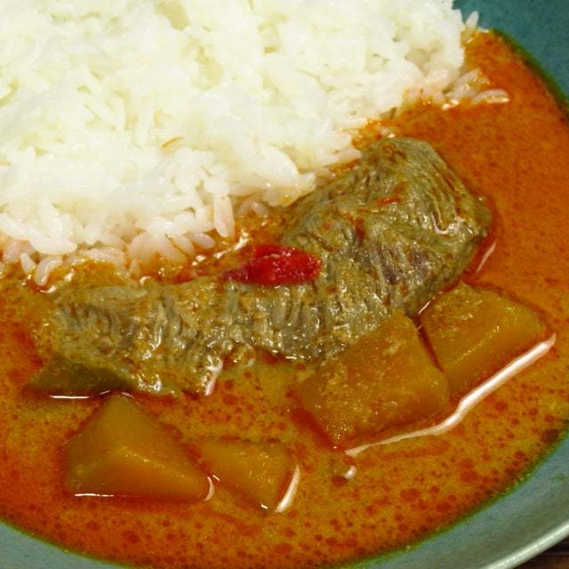 牛すじのレッドカレーへの、実は辛く……ツラくて長かった道w。