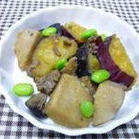 里芋とさつま芋の煮物☆