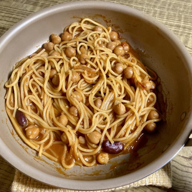 クノールポタージュで食べる豆と野菜で作るトマトパスタの作り方