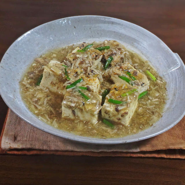 フライパンで簡単！さば缶とえのき茸のとろみあんかけ豆腐