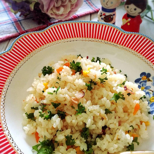 今日はお料理動画撮影で「簡単洋風炊き込みごはん」を作りました〜