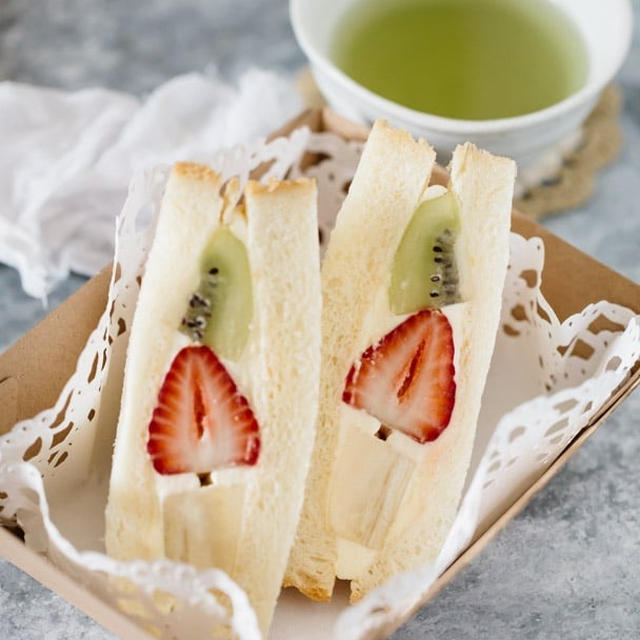 Fruit Sandwich, how to make this for a Christmas