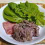牛肉とサンチュ