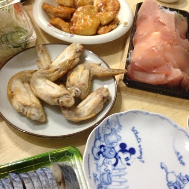 手羽先・〆鯖・鮪刺身など
