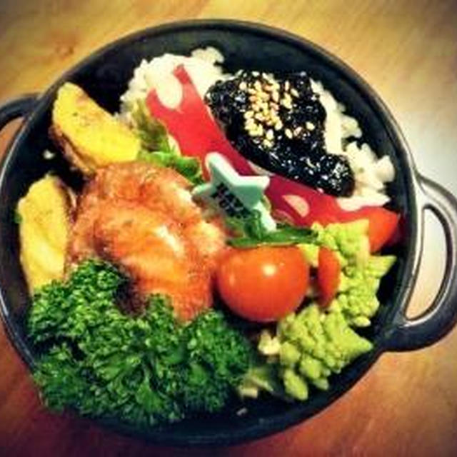 *海老のから揚げ弁当。