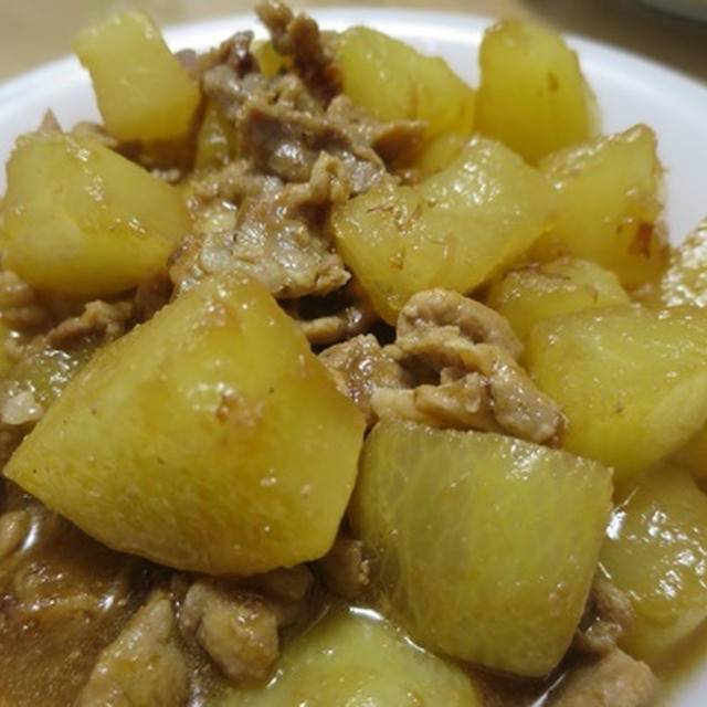 大根と豚肉の煮物