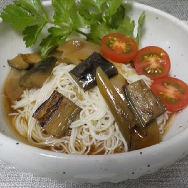 素麺・焼き野菜のつけうどんリメイクで味わう