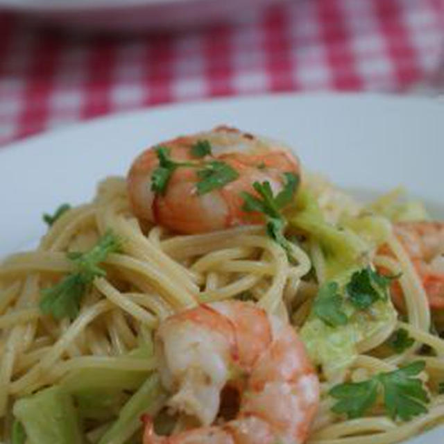 「春キャベツとエビの塩ヨーグルトパスタ」「春キャベツとかぶのレモンマリネ」「塩麹きのことチキンのバルサミコ風味」