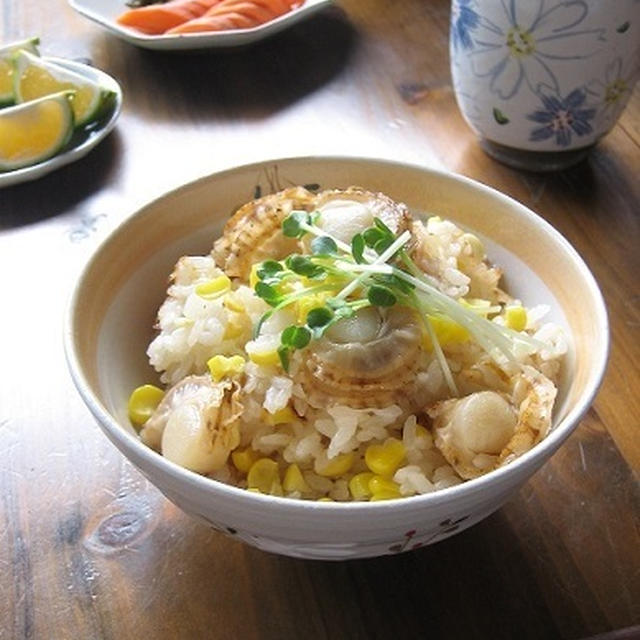 staubで ベビーホタテととうもろこしの炊き込みご飯♪