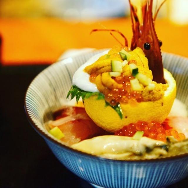 今日のランチは念願の海鮮丼！