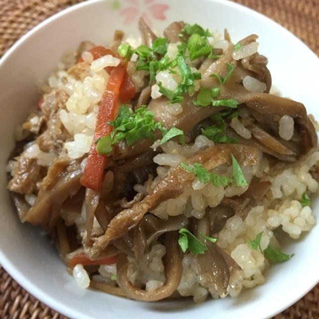 簡単‼️舞茸ゴボウの生姜炊き込みご飯♪