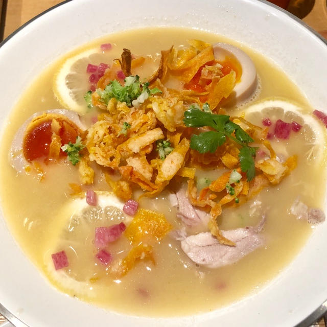 新潟三宝亭　東京ラボ　渋谷宮益坂店　期間限定薬膳鶏白湯ラーメン　米がめちゃくちゃ美味しい！