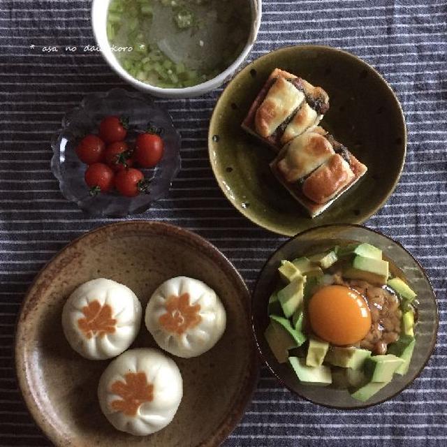 黒豚焼きまんじゅうの朝ごはん