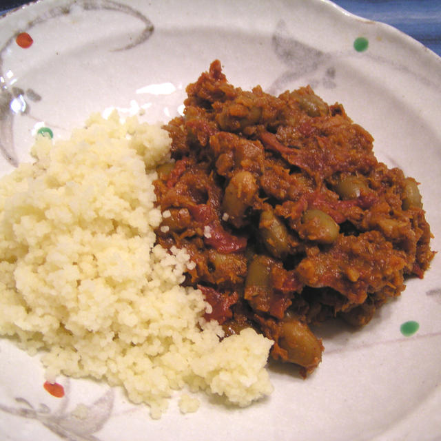 もはや止められない私の愛するスパイスよ！！これさえあれば簡単！インド風カレー！！今回は青大豆のオリエンタルカレー