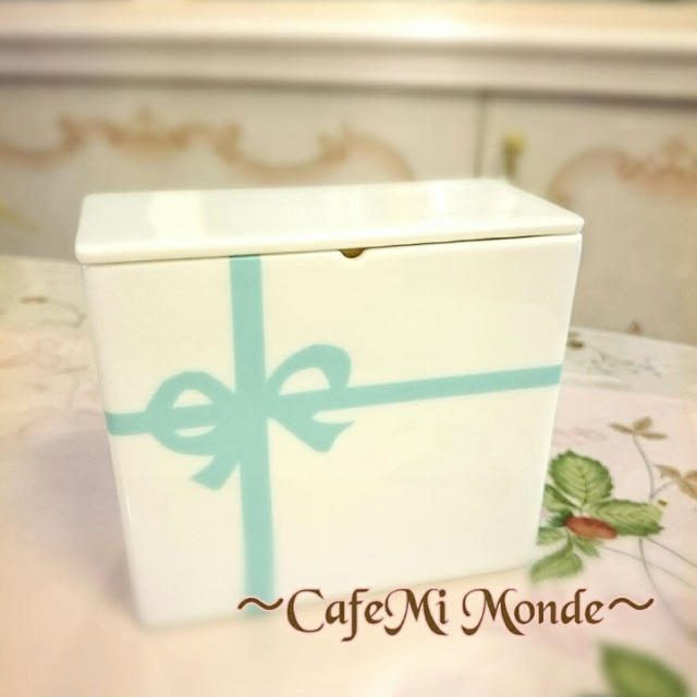 無印の蚊取り線香ケースが可愛く❤ポーセラーツ