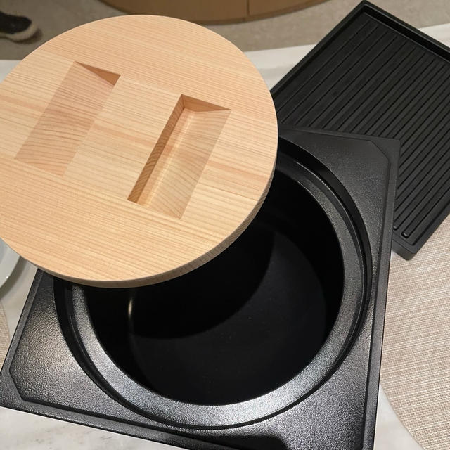 instagram  「炭」でできた高級調理器具 ANAORI kakugama デビュー‼️