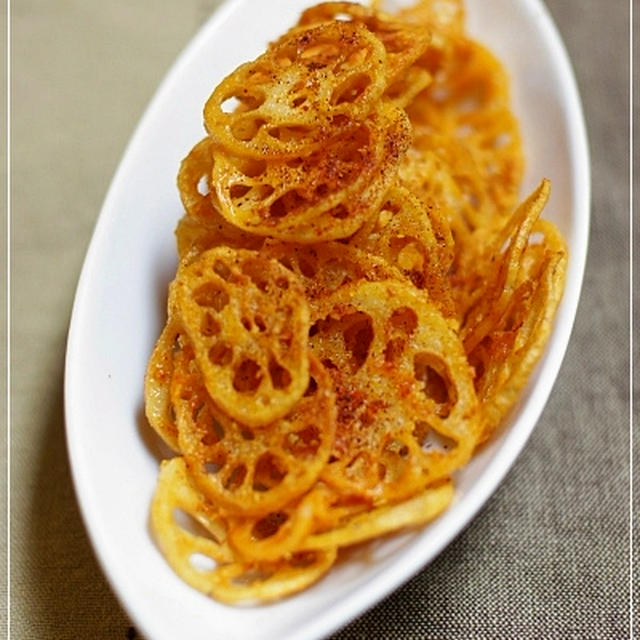 メキシカン蓮根チップス　と　ブリの照り焼き