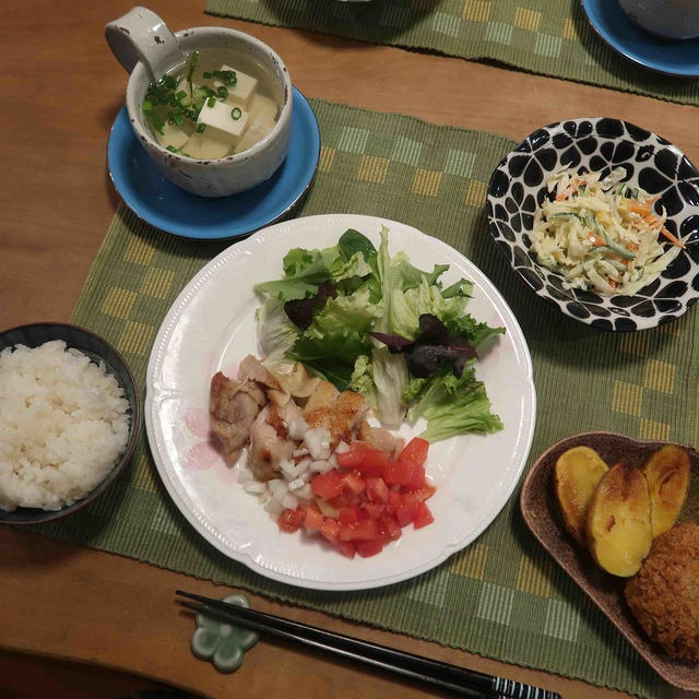 ”塩レモン”チキンステーキ～サルサソース　と　コールスローと鶏肉ハムのオープンサンド♪