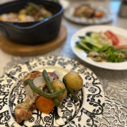 ダッチオーブン✨で✨鶏肉✨と✨根菜✨の✨グリル✨、ブロッコリー✨と✨ツナ✨の✨サラダ✨で✨