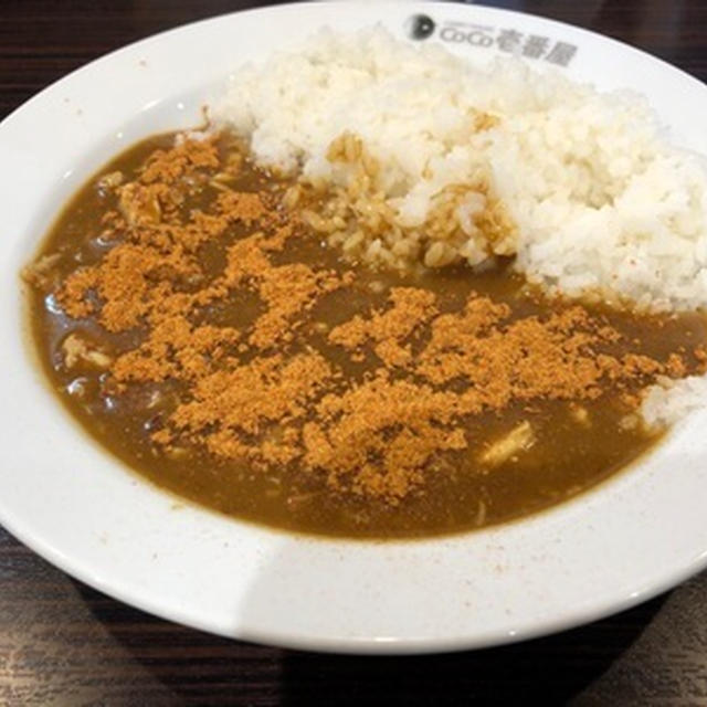 買い出し前に腹ごしらえ