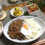 万能！肉味噌ジャージャーうどん♪胸肉とアボカドのわさびレモン♪…連戦の献立