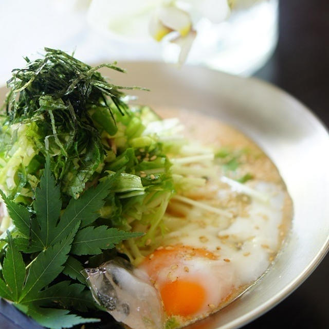 ゴマ酢うどん　温玉のっけ。レシピ☆