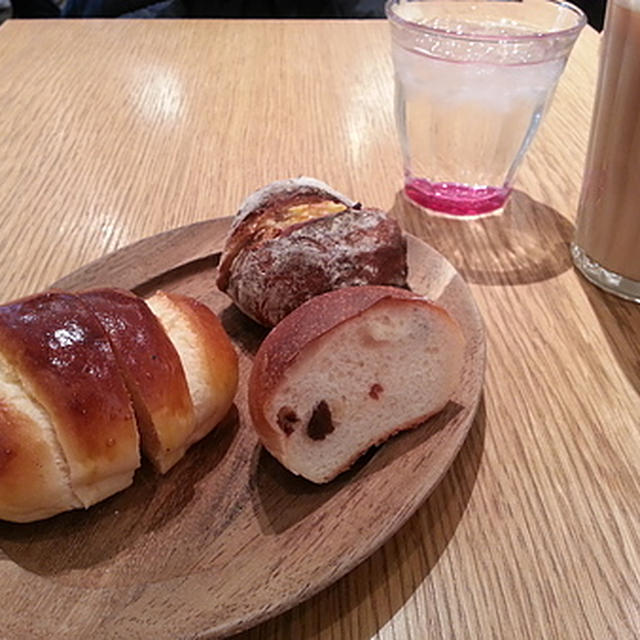 一個人去東京2012→ 理想的麵包咖啡館Trasparente