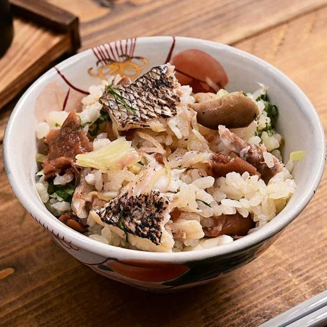 梅干でさっぱり「鯛と梅の爽やか薬味釜飯」