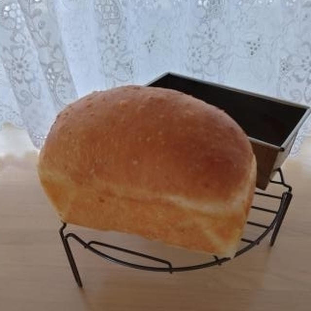 白ごまミニ食パン♪
