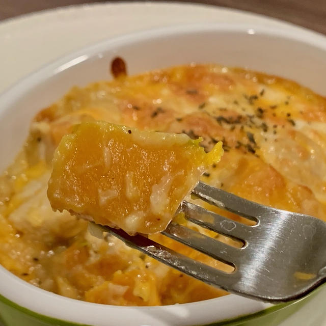 秋には食べたい「チキンとかぼちゃのとろとろグラタン」！