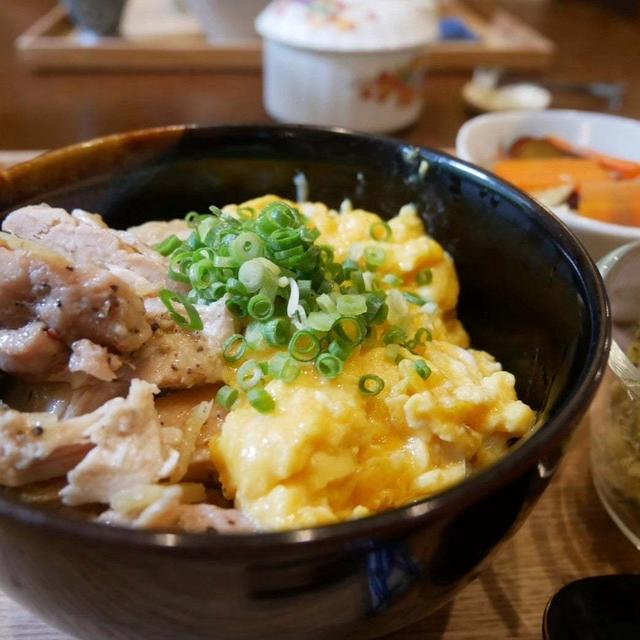 レンチン鶏モモの親子丼、昨日の晩ごはん#本日のおうちごはん