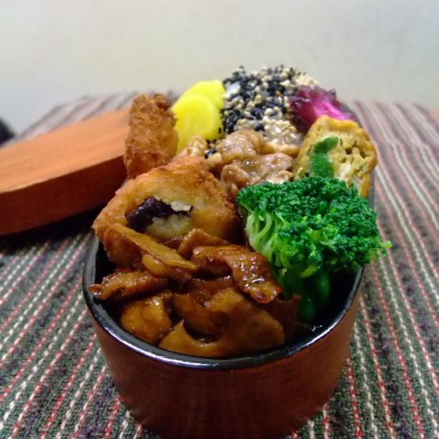 お肉もりもりお弁当。
