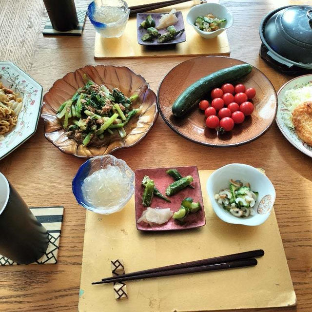 ソース焼きそば、小松菜とツナの粒マスタードぽん酢など大皿？中皿？5品、小鉢5品で昼夜呑み