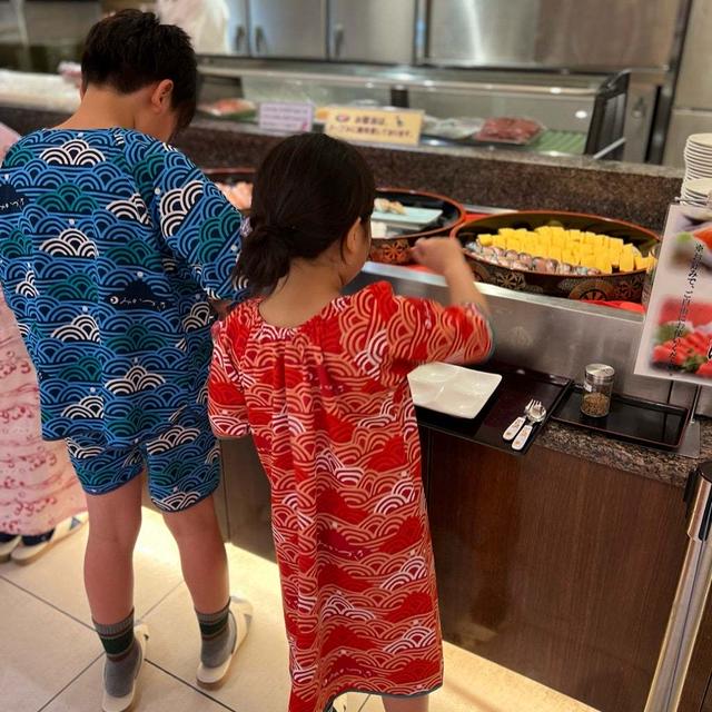 自動的に飲み放題が付く温泉宿の夕食 【植物エクソソーム入り飲料】