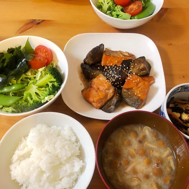 今日の晩御飯　ナスと鮭の甘酢照り焼き