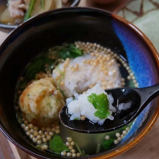 玉露園のわさび風味こんぶ茶で食べる天茶漬け