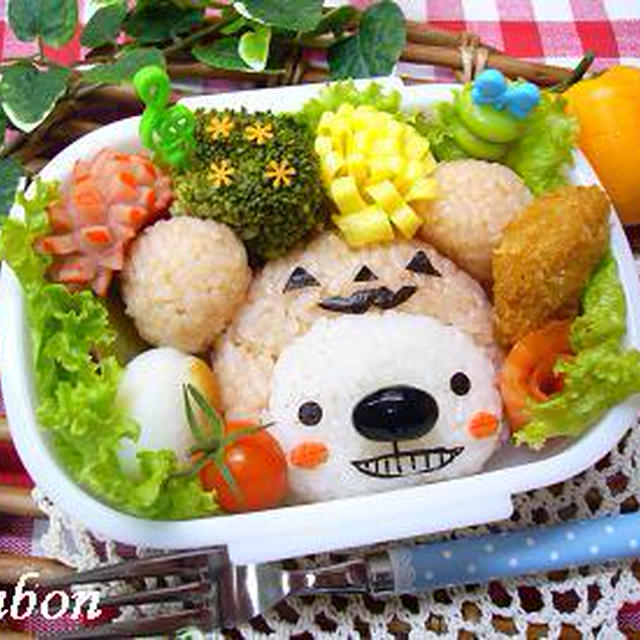 しろくまちゃんのニシシ♪ハロウィン弁当（キャラ弁）