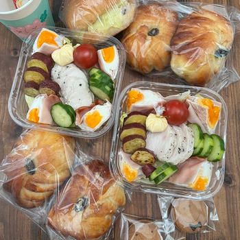 今日のパン弁当と　昨日の母の日